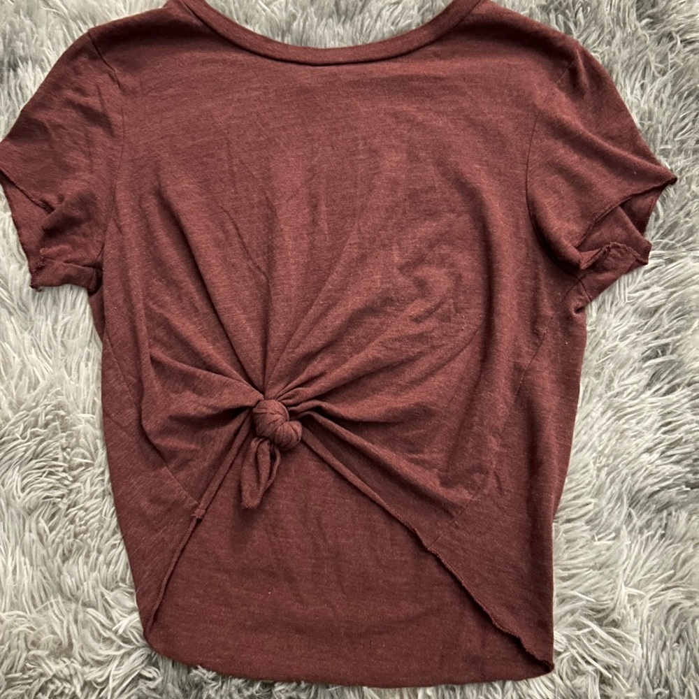 Forever 21 Short Sleeve Knot Front Tee - Burgundy